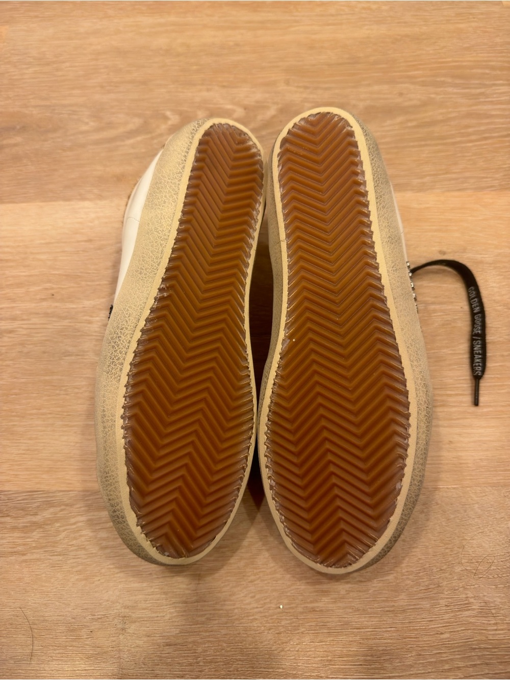 Golden Goose Super-Star Women’s Sneakers - Picture 7 of 8